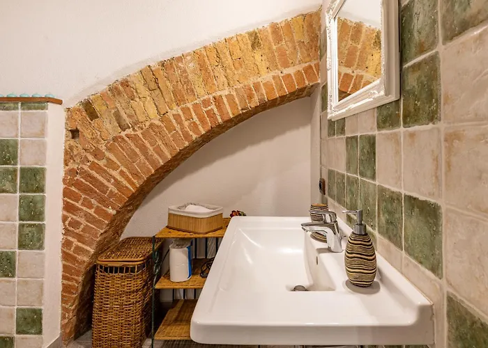 Pociano 1863 - With Stunning View Of Siena *